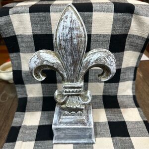 Fleur de Lis home decor, rustic French farmhouse,